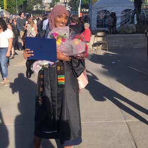 Meet your Posher, Aisha